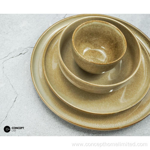 Reactive glazed stoneware dinner set in Khaki